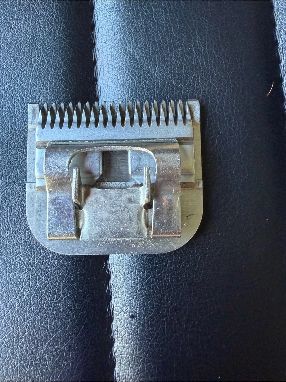 Oster 76 Detachable Clipper Blade Lot 000 0A 2.4mm Barber Grooming